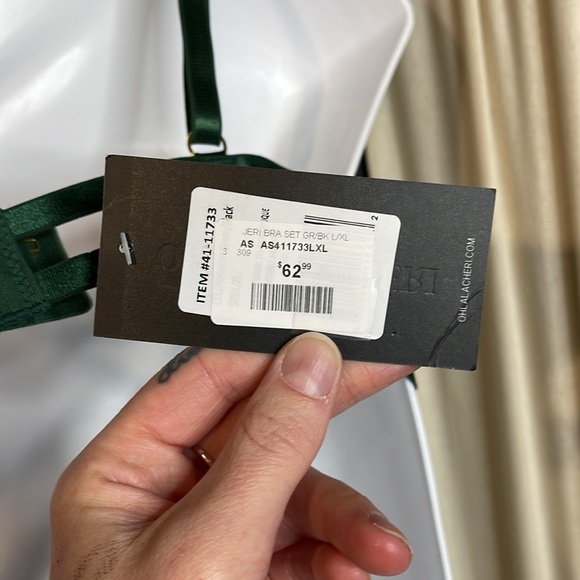 NWT- 3 PC SILKY GREEN LACE LINGERIE SET BRA, HIGH WAISTED G THONG & GARTER L/XL - Picture 9 of 13